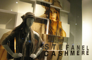 STEFANEL SHOP WINDOW